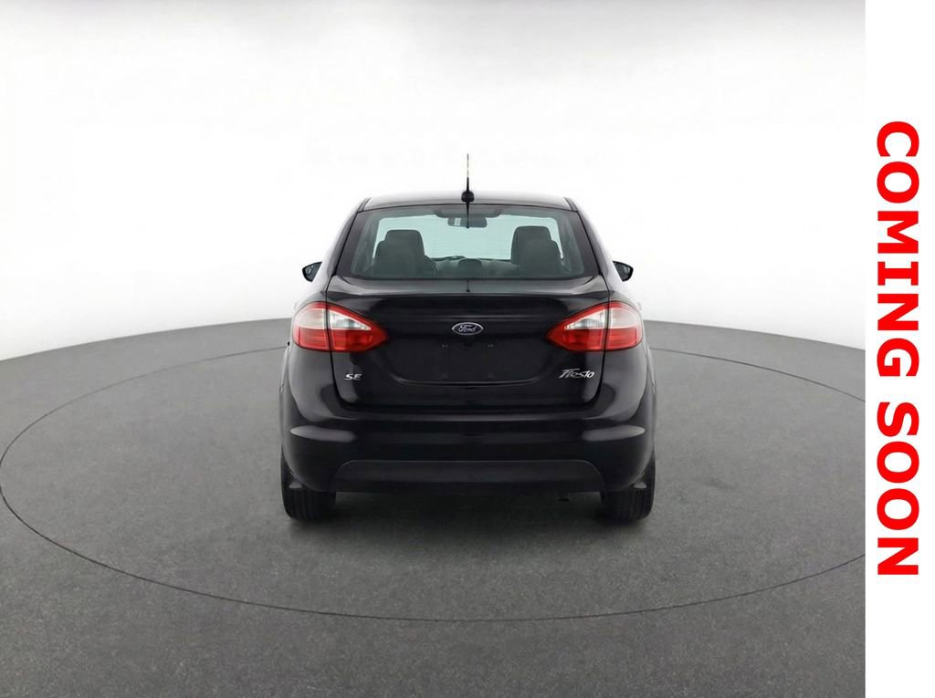 Used 2013 Ford Fiesta SE image 9