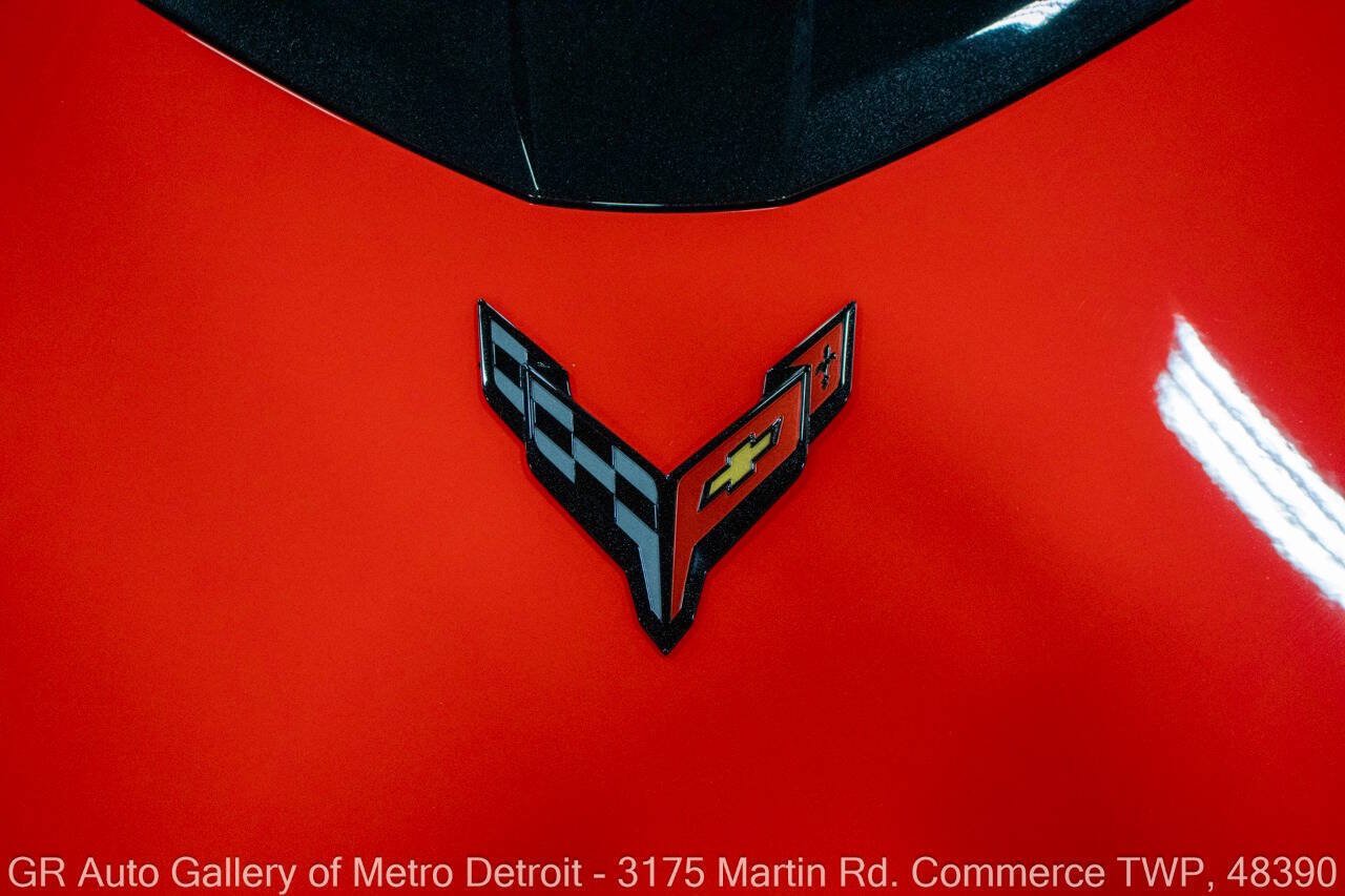 Used 2023 Chevrolet Corvette Z06 w/ Z07 Performance Package RWD image 28