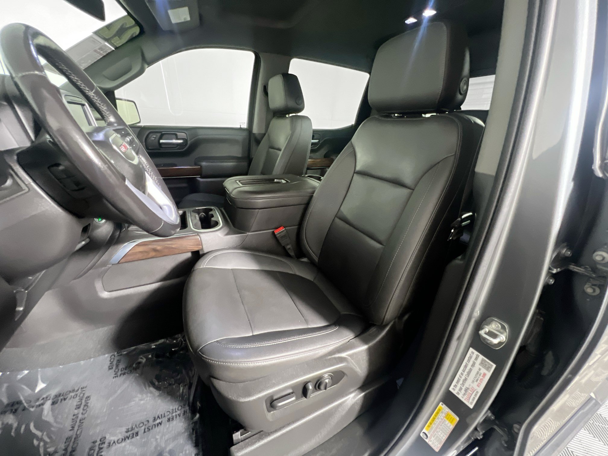 Used 2022 GMC Sierra 1500 SLT w/ SLT Premium Plus Package AWD/4WD image 15