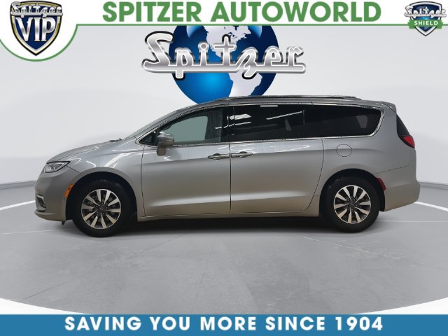 Used 2021 Chrysler Pacifica Touring-L FWD image 10