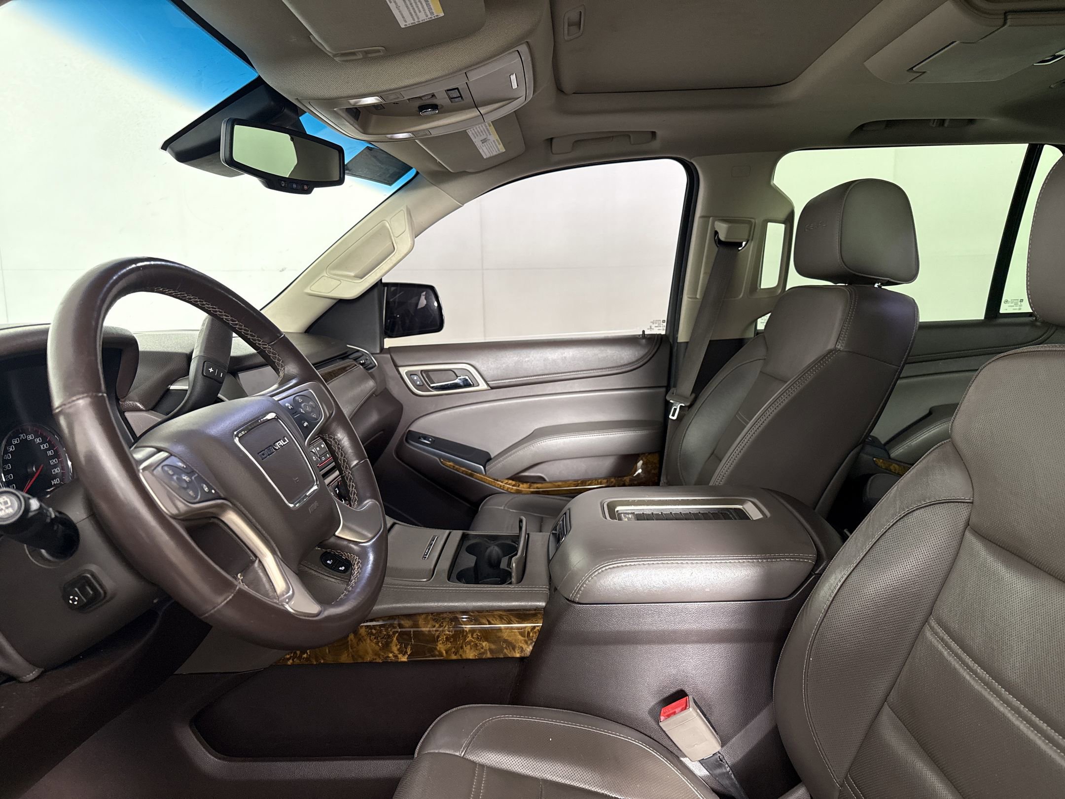 Used 2015 GMC Yukon Denali w/ Open Road Package RWD image 5