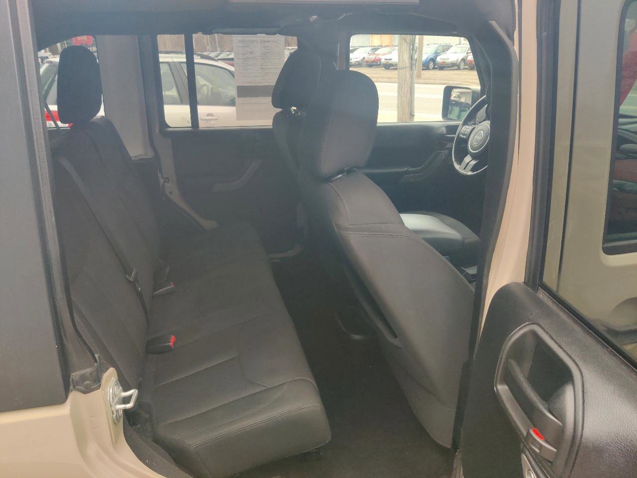 Used 2018 Jeep Wrangler Unlimited Sport S image 14