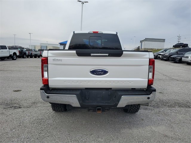 Used 2017 Ford F250 Lariat w/ Chrome Package image 5