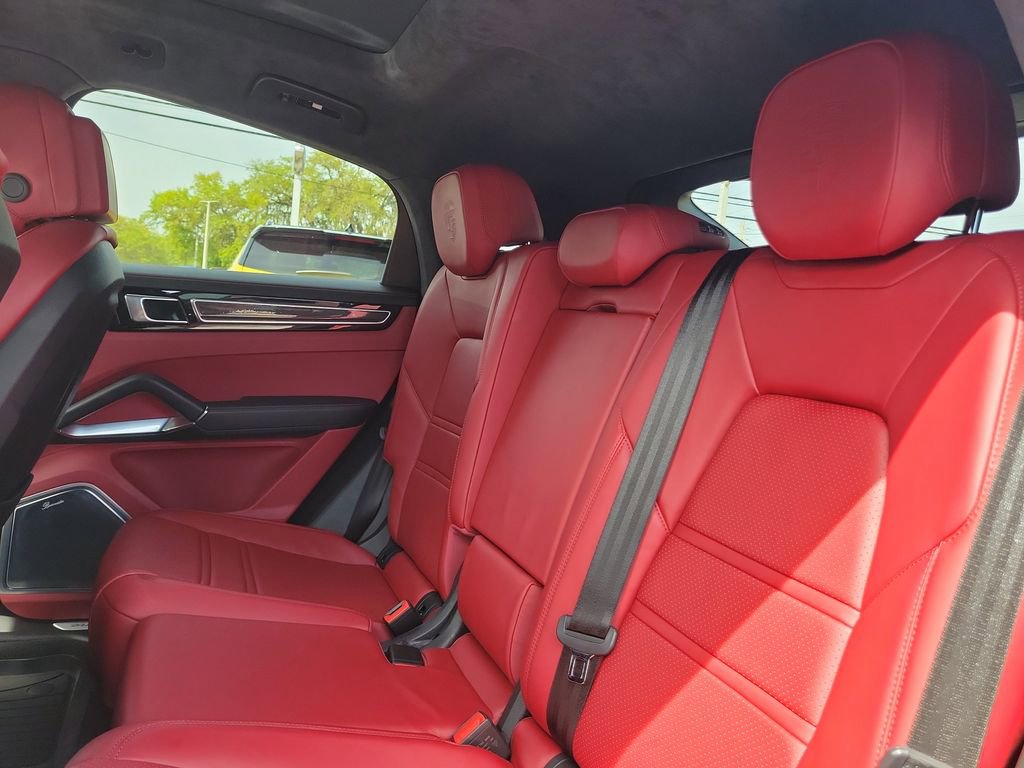 Used 2020 Porsche Cayenne Turbo AWD/4WD image 12