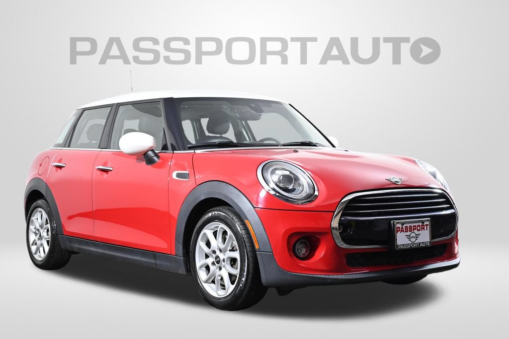 Used 2021 MINI Cooper 4-Door Hardtop w/ 6.5" Touchscreen Package FWD image 3