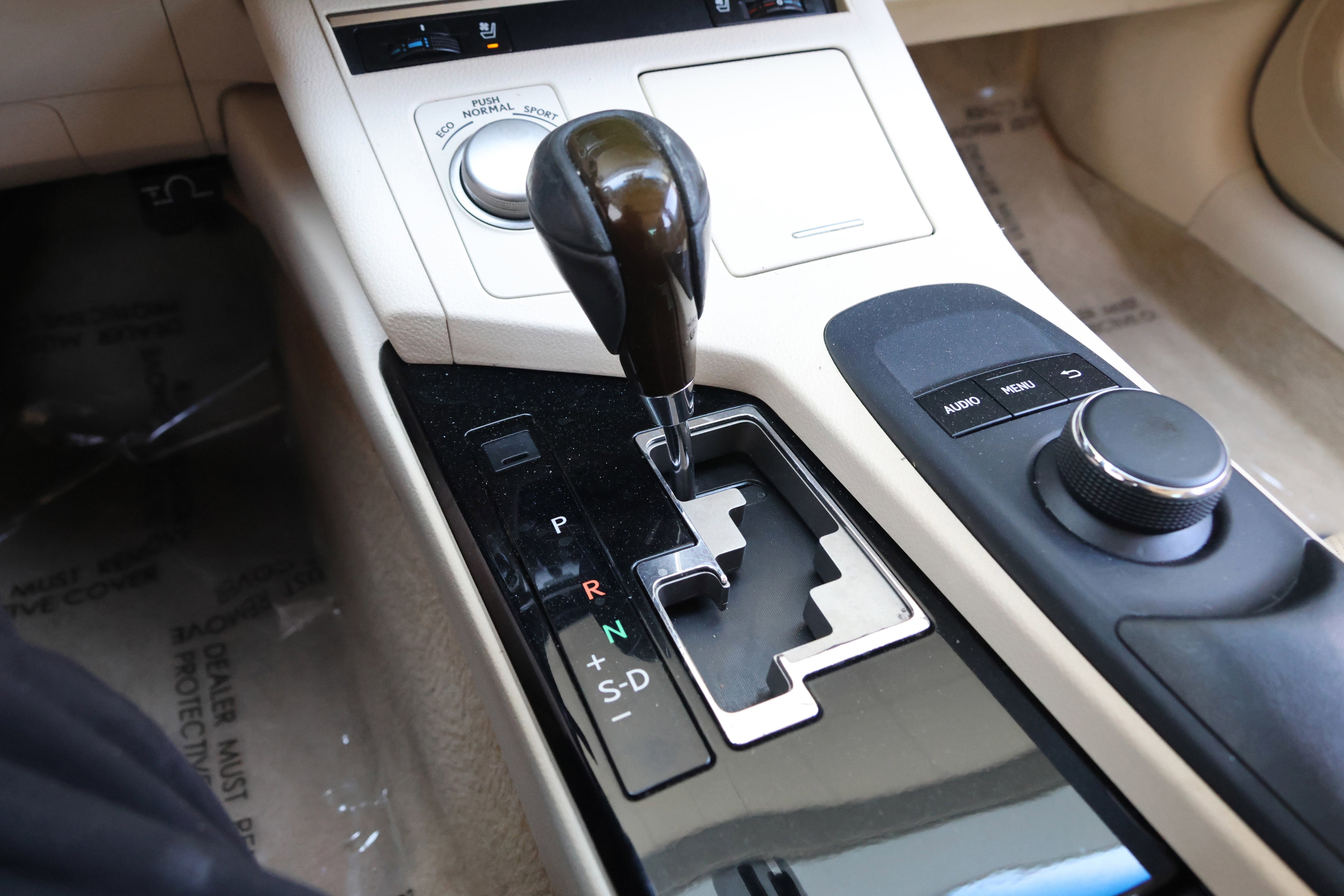 Used 2015 Lexus ES 350 w/ Premium Package FWD image 30