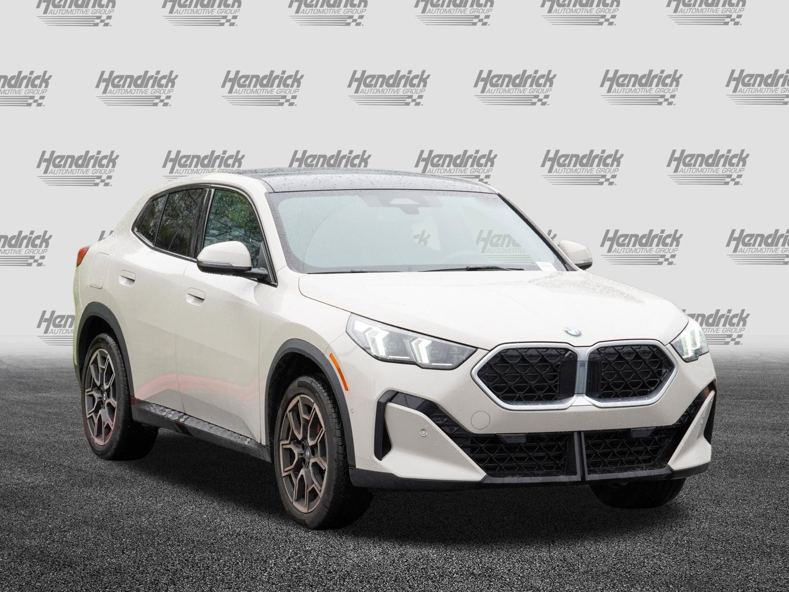Used 2026 BMW X2 xDrive28i w/ Technology Package image 2