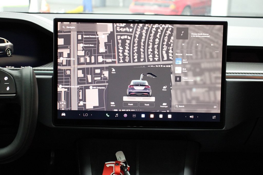 Used 2022 Tesla Model X Plaid AWD/4WD image 43