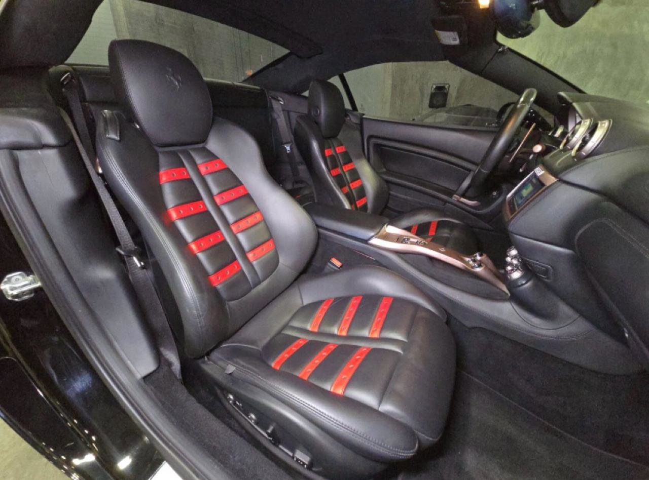 Used 2012 Ferrari California RWD image 15