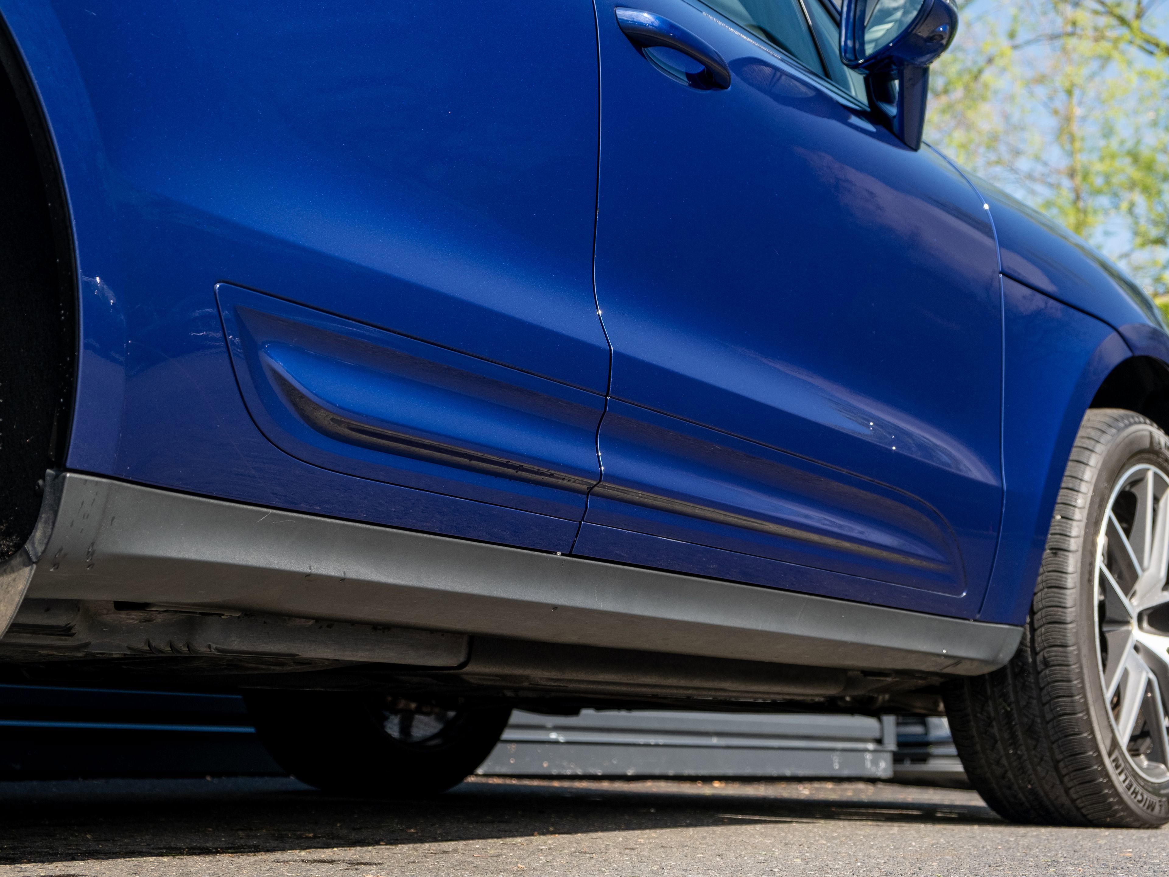 Certified 2023 Porsche Macan AWD/4WD image 37