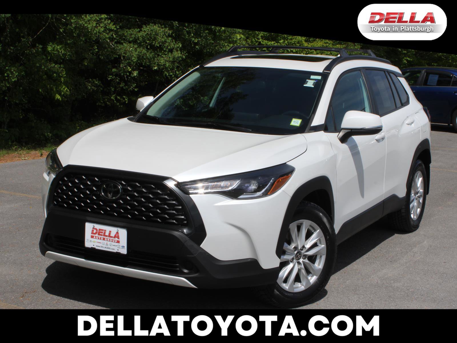 Used 2022 Toyota Corolla Cross LE w/ Moonroof Package