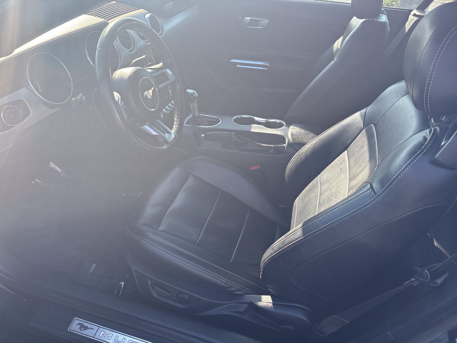 Used 2021 Ford Mustang Premium RWD image 31