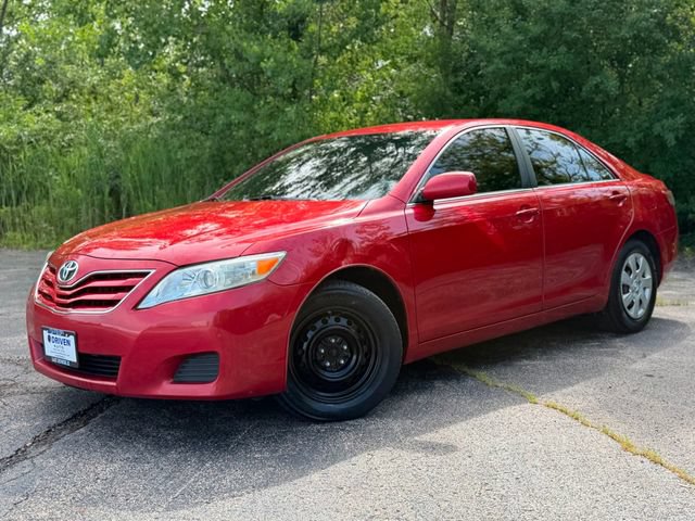 Used 2011 Toyota Camry LE FWD image 1