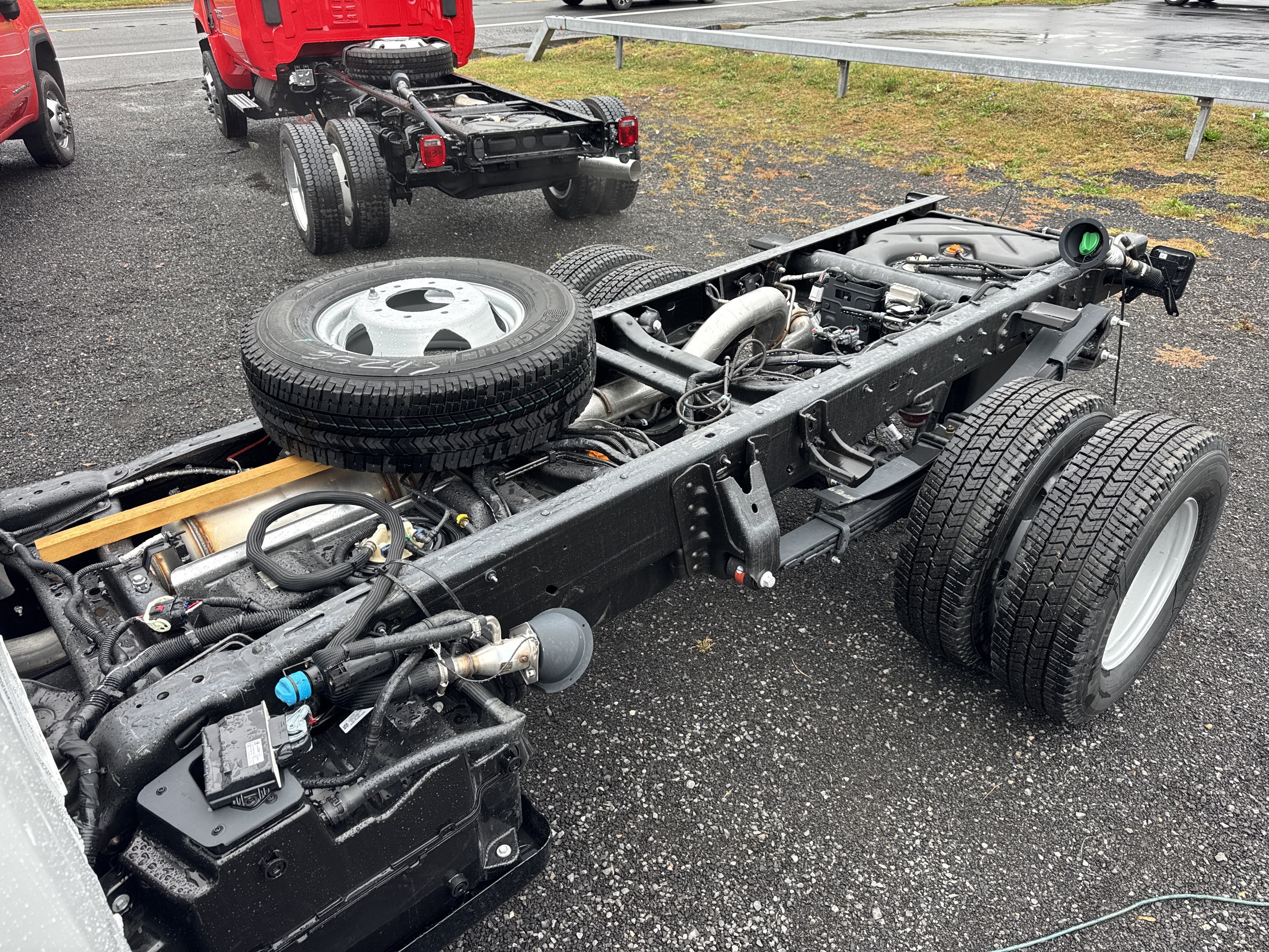 New 2025 GMC Sierra 3500 Pro w/ Convenience Package image 26