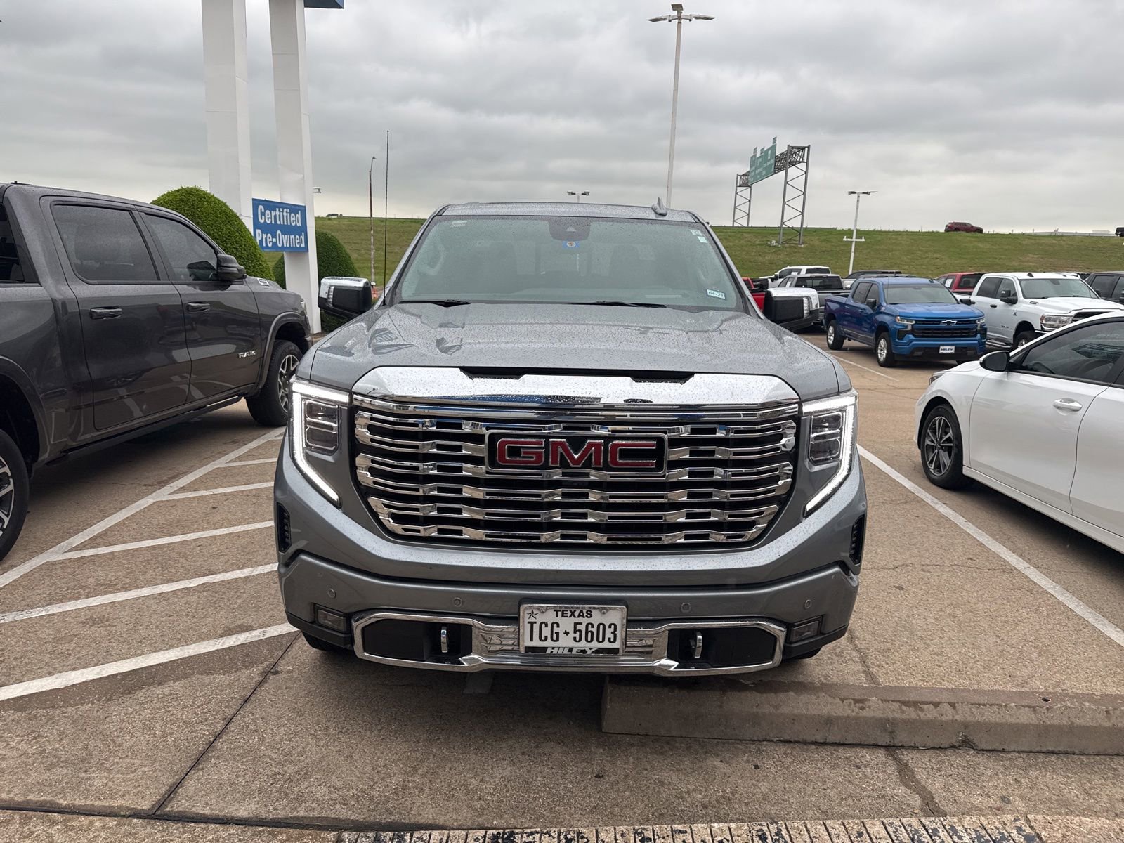 Used 2023 GMC Sierra 1500 Denali w/ Denali Reserve Package AWD/4WD image 2