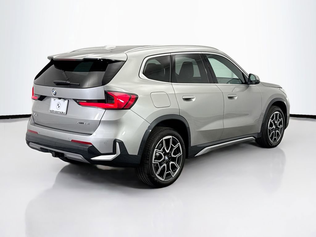 Certified 2025 BMW X1 xDrive28i w/ Premium Package image 5