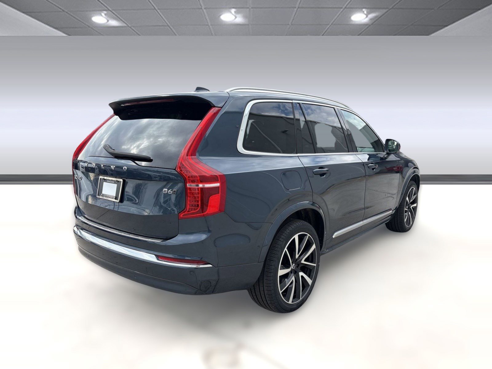 Certified 2024 Volvo XC90 B6 Plus w/ Protection Package Premier image 9