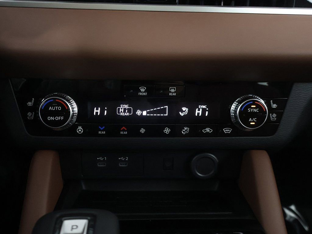 New 2025 Mitsubishi Outlander SEL image 57