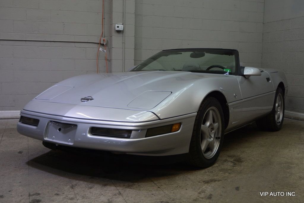 Used 1996 Chevrolet Corvette Convertible image 2