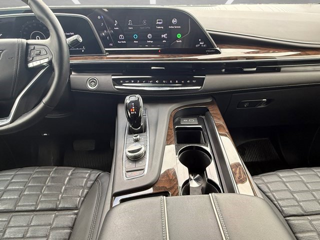 Certified 2023 Cadillac Escalade Sport Platinum image 3