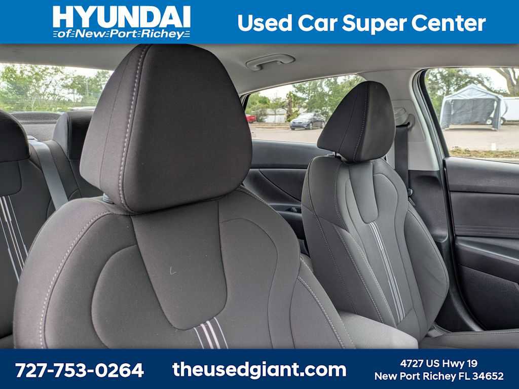 Certified 2023 Hyundai Elantra SEL image 6