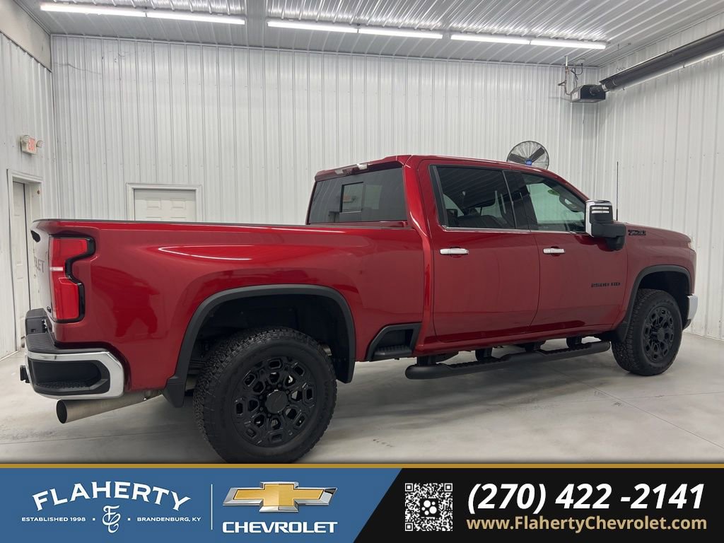 Used 2025 Chevrolet Silverado 2500 LTZ w/ LTZ Convenience Package image 2