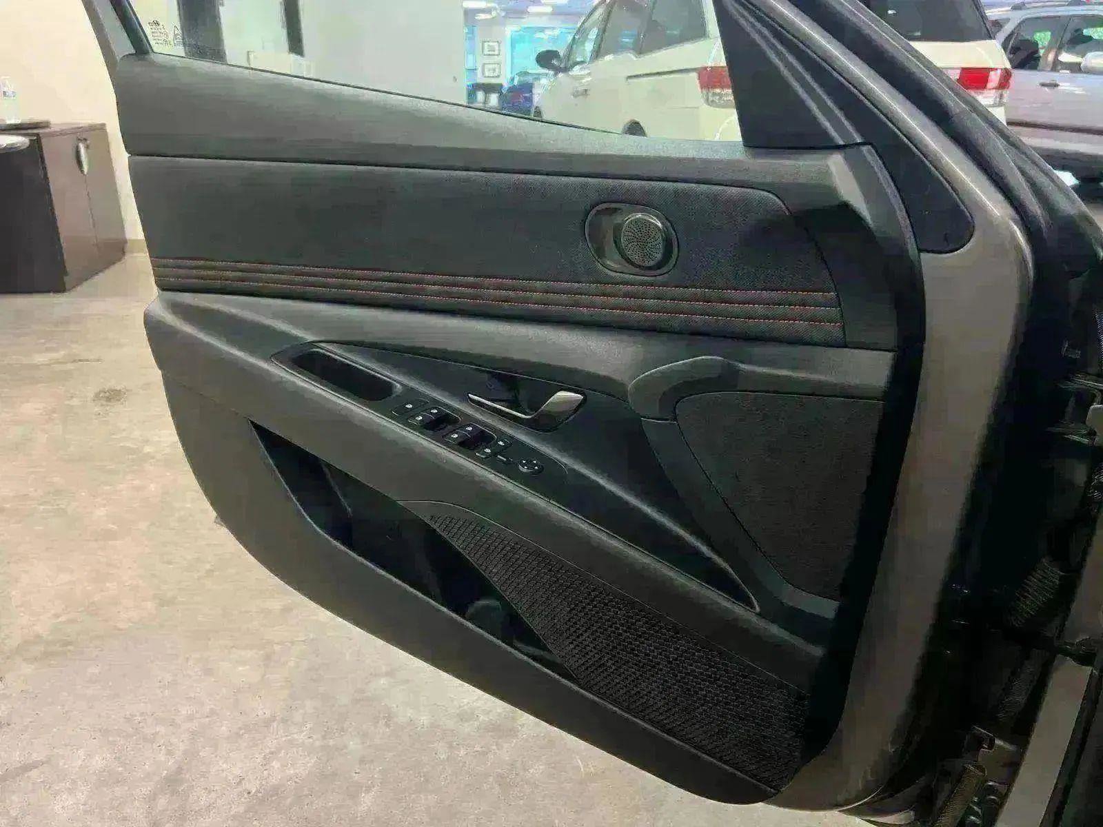 Used 2023 Hyundai Elantra N Line image 18