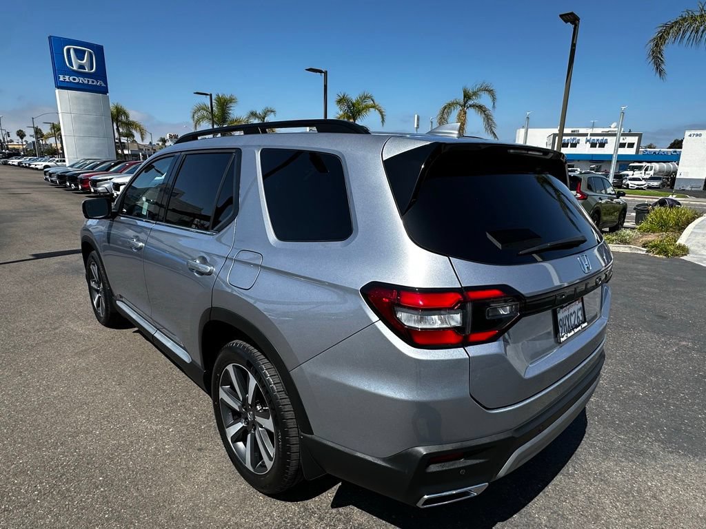 Used 2023 Honda Pilot Touring image 5