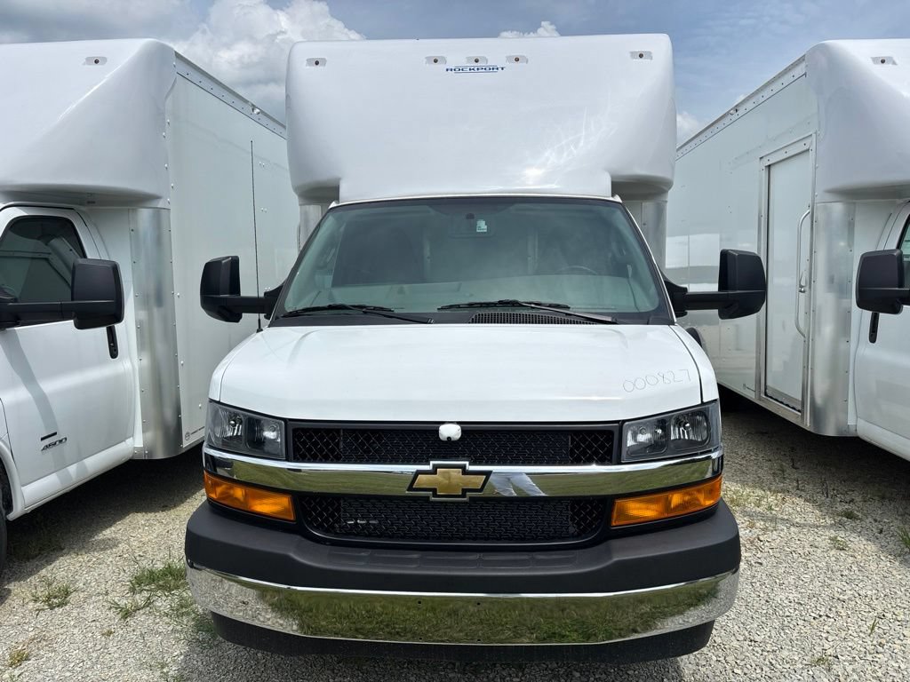 New 2026 Chevrolet Express 4500 w/ Power Convenience Package