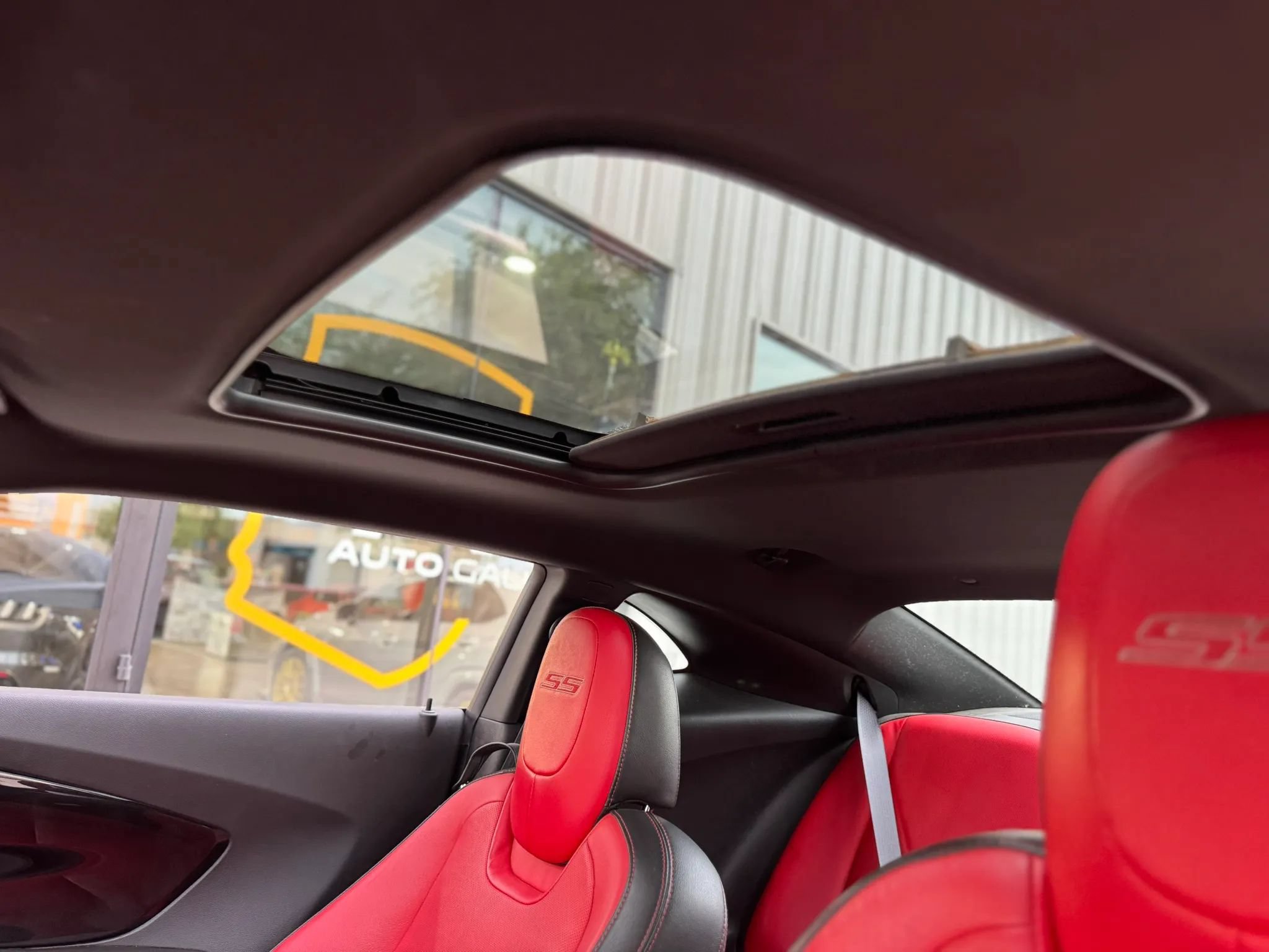 Used 2015 Chevrolet Camaro SS w/ Commemorative Special Edition RWD image 26
