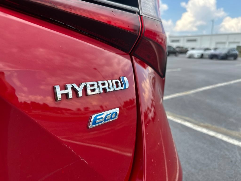 Used 2021 Toyota Prius L Eco FWD image 34