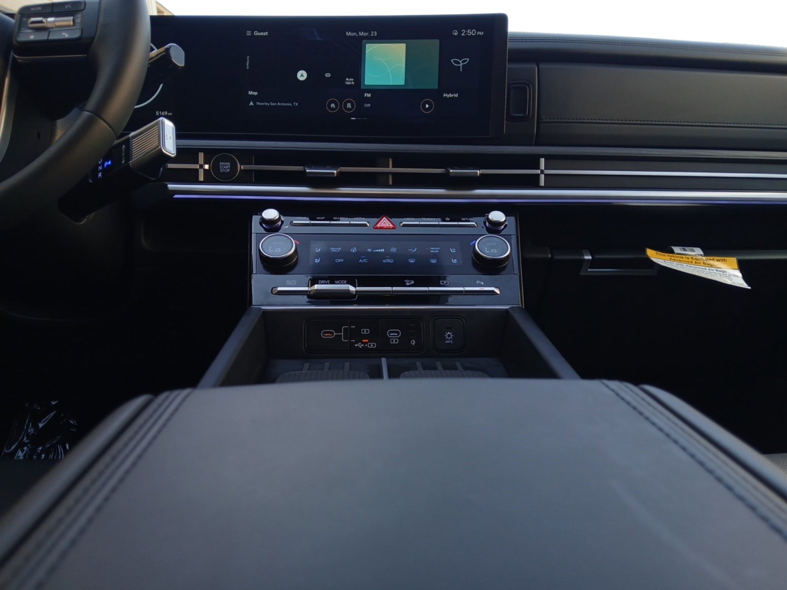 Used 2025 Hyundai Santa Fe Limited image 11