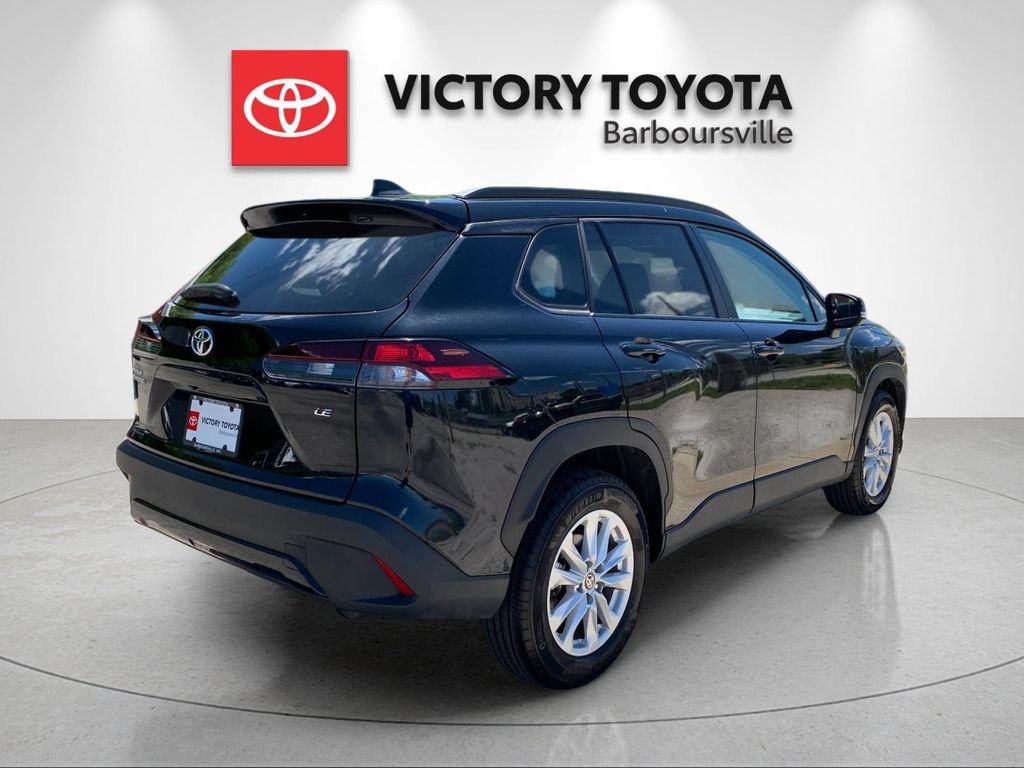 Used 2026 Toyota Corolla Cross LE FWD image 7