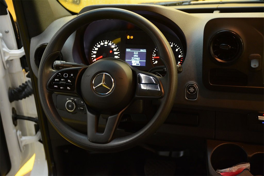 Used 2022 Mercedes-Benz Sprinter 144 Cargo image 15
