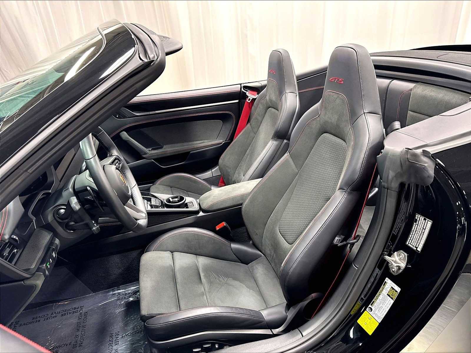Used 2025 Porsche 911 Carrera 4 GTS AWD/4WD image 7