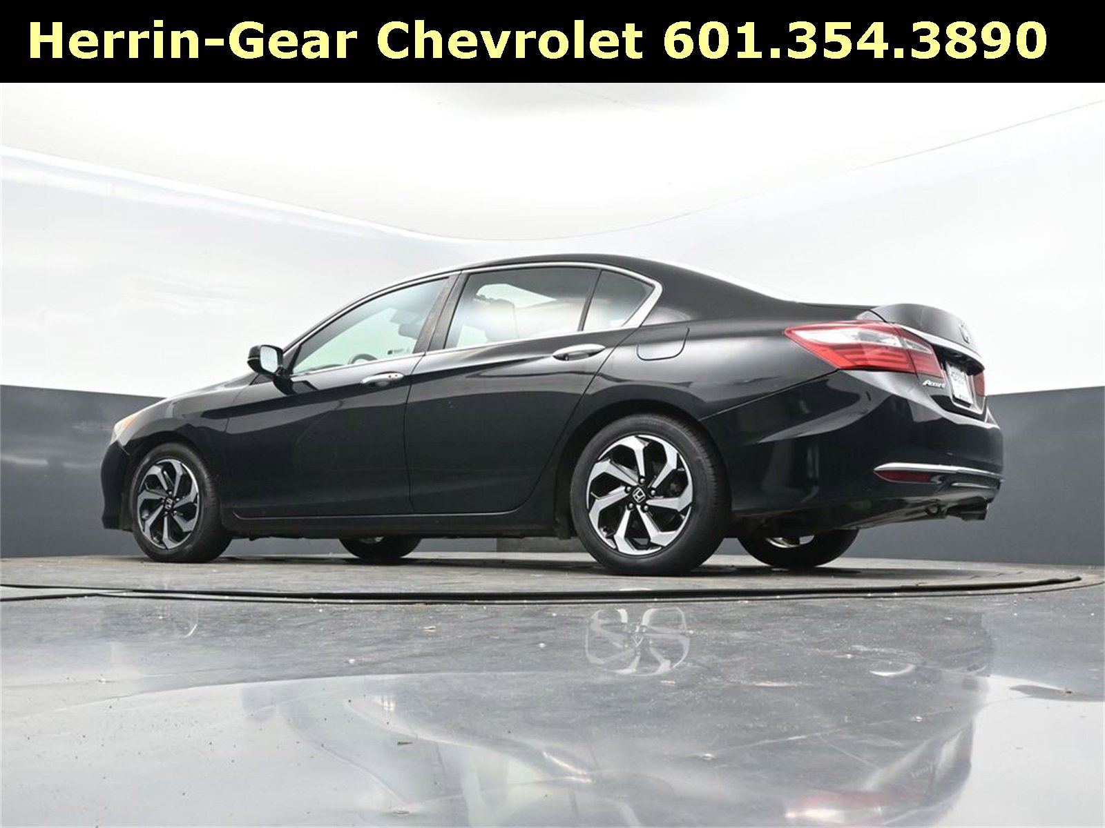 Used 2017 Honda Accord EX-L image 40