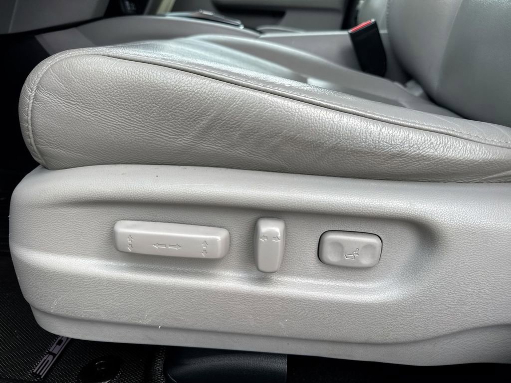 Used 2021 Honda Pilot Touring image 12