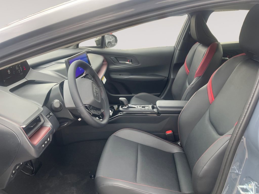 New 2026 Toyota Prius Plug-In Hybrid FWD image 9