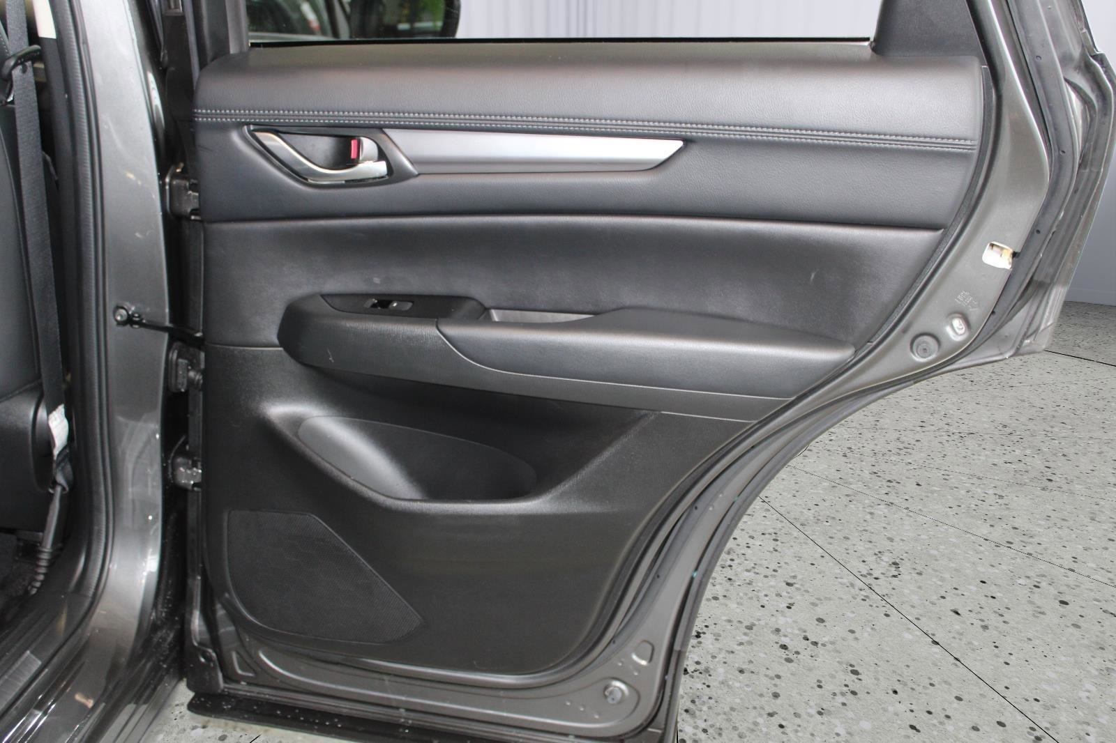 Used 2020 MAZDA CX-5 Touring image 38