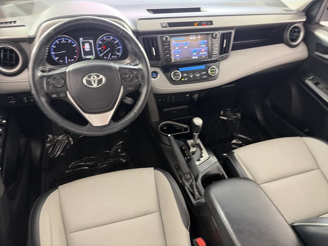 Used 2018 Toyota RAV4 Limited w/ Protection Package FWD image 21