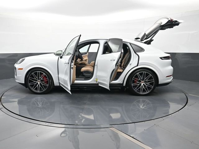 New 2026 Porsche Cayenne S image 29