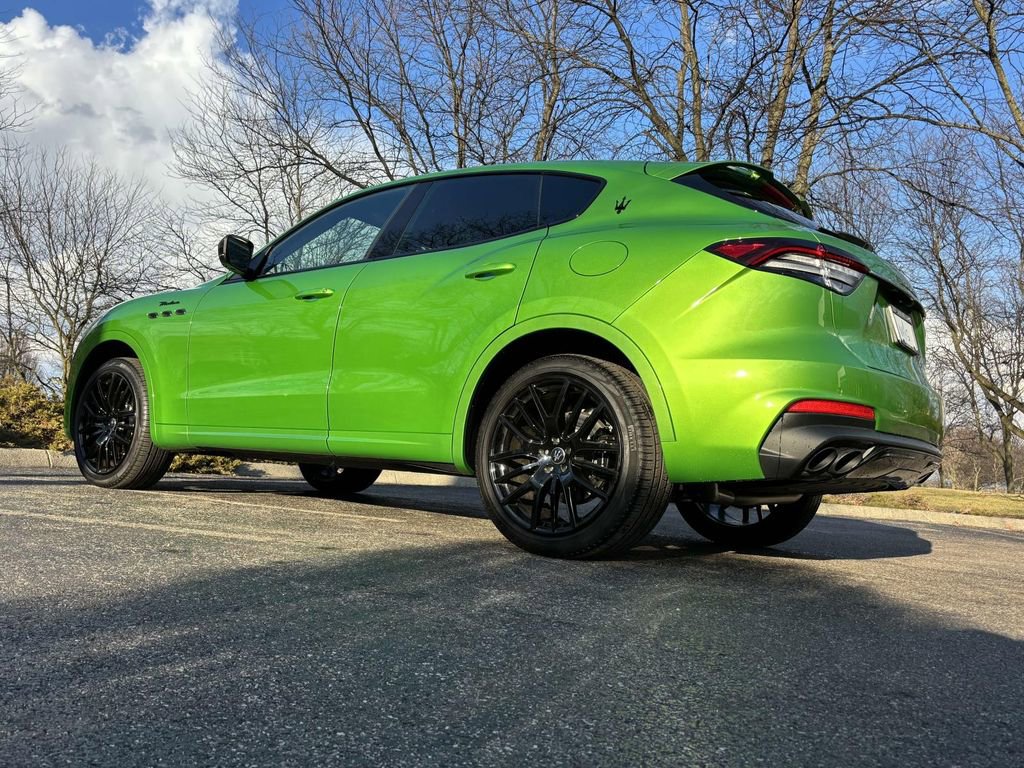 New 2023 Maserati Levante Modena image 4