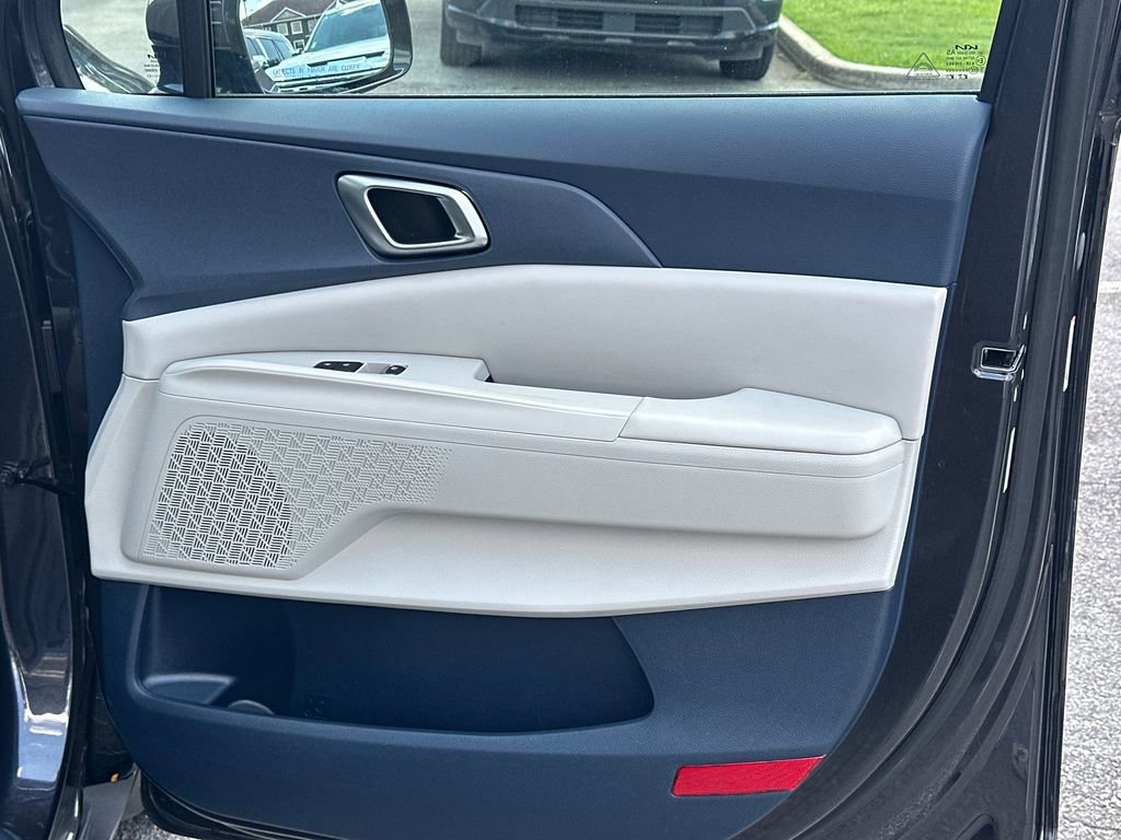 Certified 2025 Kia Carnival EX FWD image 14
