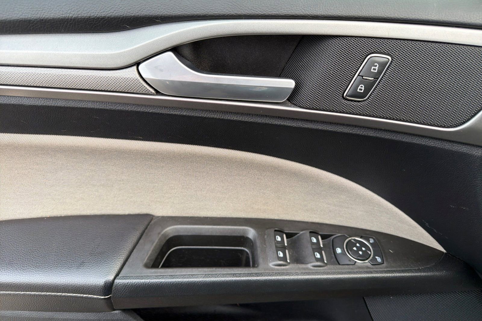 Used 2020 Ford Fusion S image 11