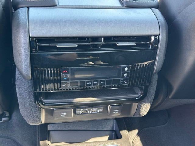 New 2026 Jeep Grand Wagoneer L Limited AWD/4WD image 34
