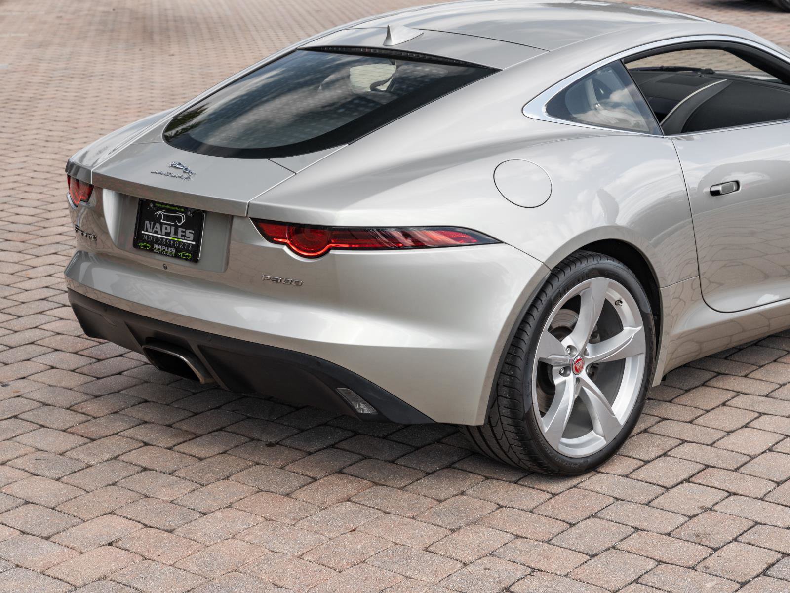 Used 2020 Jaguar F-TYPE Coupe RWD image 33