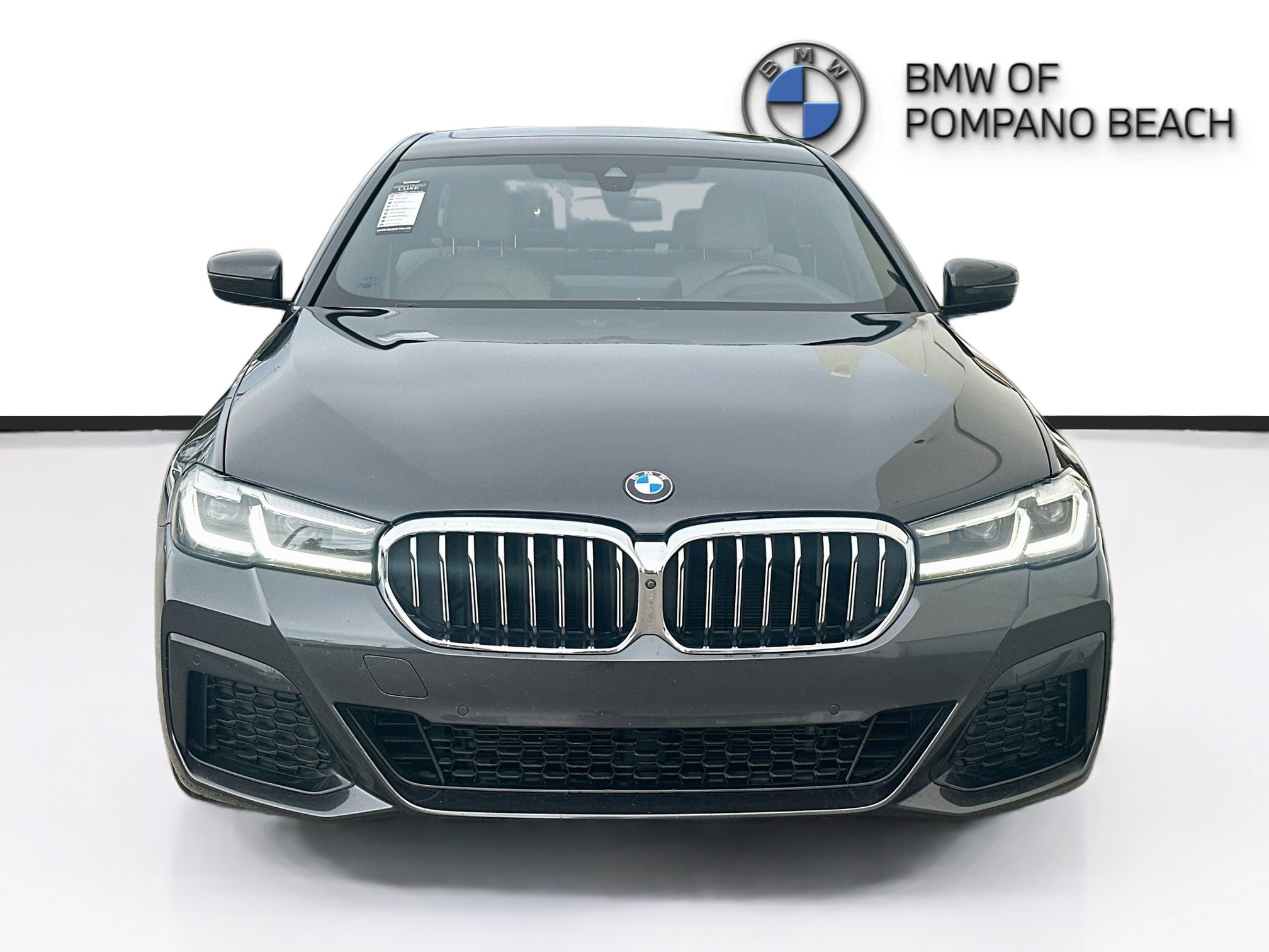 Used 2021 BMW 530i w/ M Sport Package RWD image 2