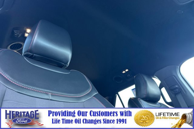 Used 2025 Ford Explorer ST-Line AWD/4WD image 18