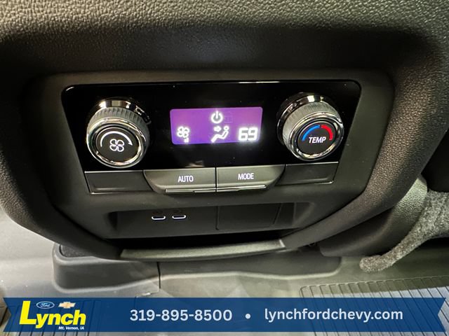 New 2027 Chevrolet Traverse LT w/ Sun and Wheel Package AWD/4WD image 18
