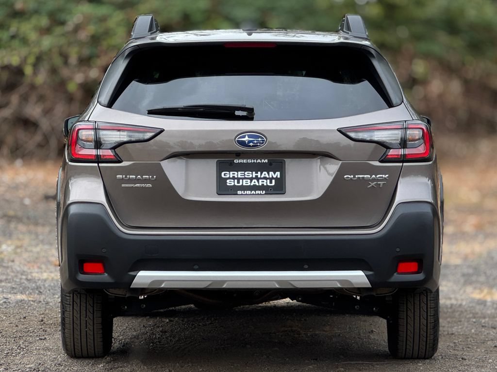 Used 2023 Subaru Outback Limited XT AWD/4WD image 6